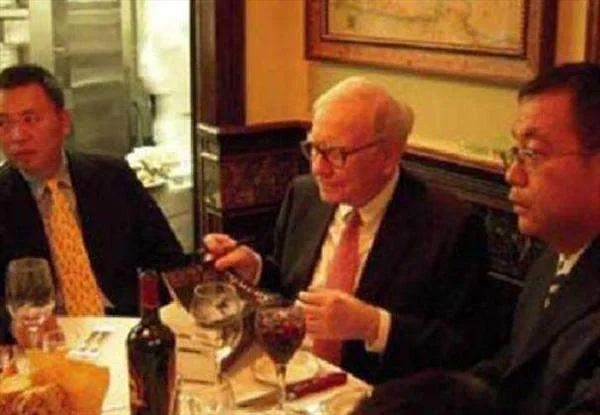 巴菲特1块钱晚餐,巴菲特的晚餐是做慈善吗