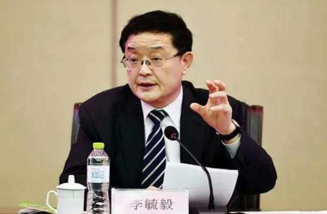 中国足坛已有13人通报被查,足协原副主席李毓毅贪1200万受审