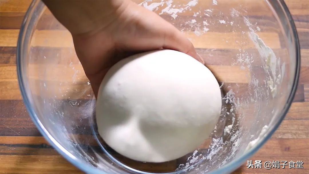 不揉面不擀皮就能做的美味水煎包,水煎包怎么做才能外酥里嫩