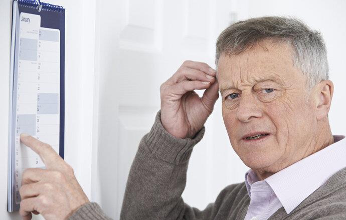 黄大叔误入“三高”*局骗**，吃药无效后转向保健品，却陷入无底洞