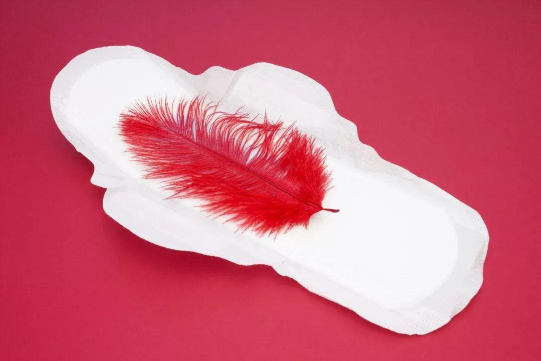 经期有像肉一样的血块是什么原因,为什么来月经有像白带一样的血丝