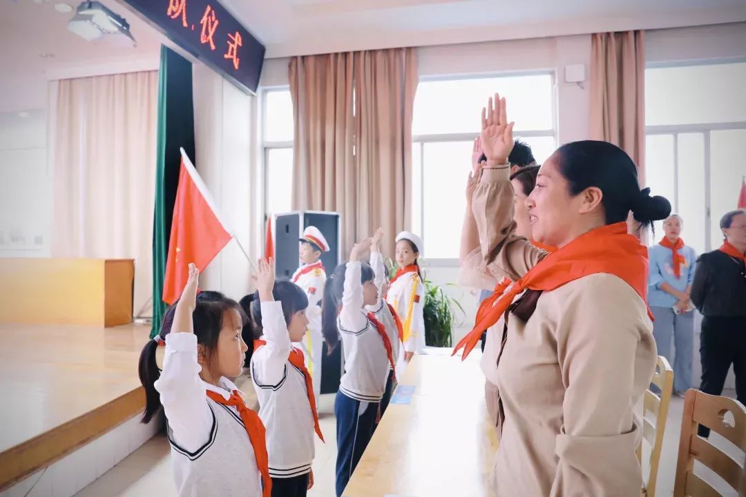 绐佺牬杩涘彇,绐佺牬杩涘彇涓嶆柇鍒涙柊