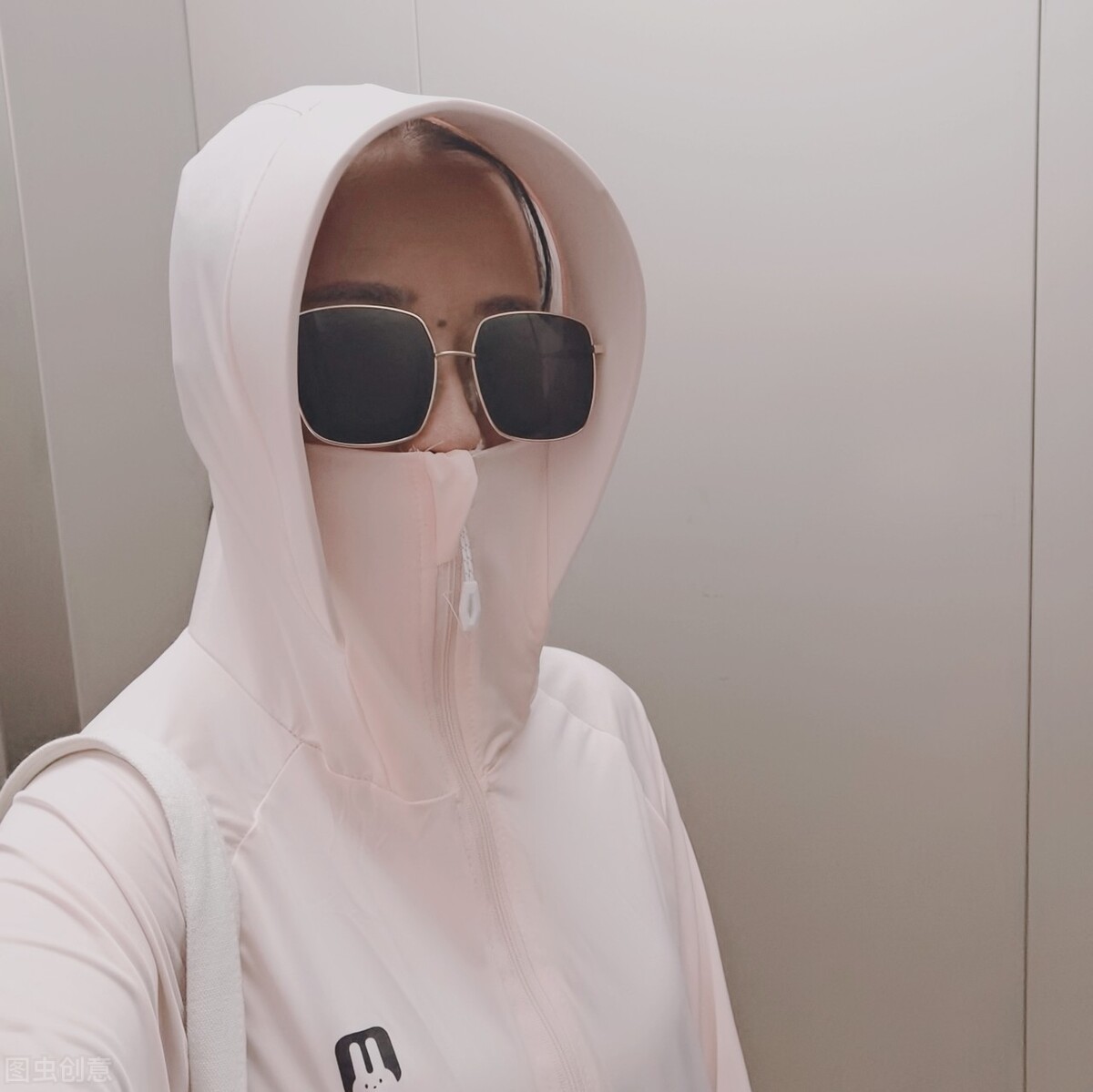 光子嫩肤爆痘红出油还能做水光吗,光子嫩肤做完后皮肤爱长痘怎么办