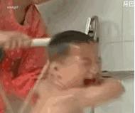 俏管家家政育儿｜宝宝多大可以淋浴？宝宝淋浴的注意事项
