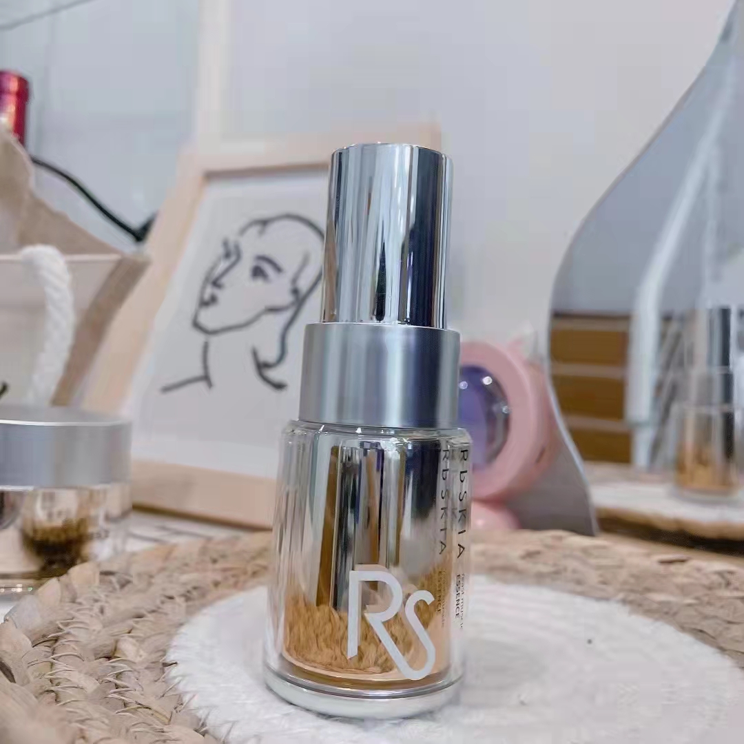 雅诗兰黛精华干皮推荐哪一款,适合干皮用的雅诗兰黛系列