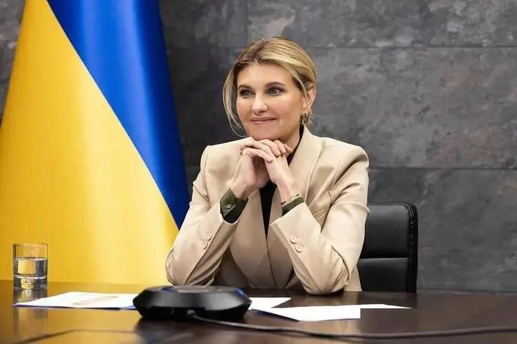 各国总统夫人大比拼：尹锡悦老婆风韵犹存，特朗普的老婆貌美如花