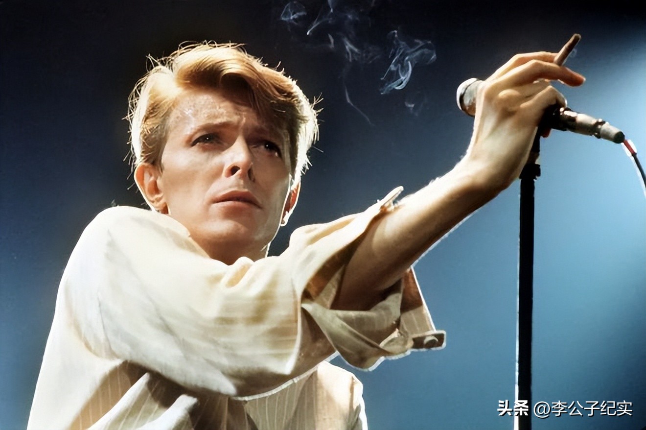 双性恋摇滚巨星：与超模跨越生死相恋，离世后全球轰动首相悼念