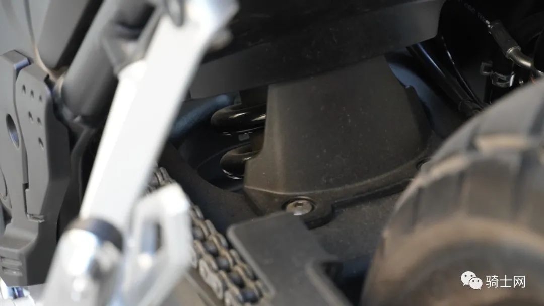 凯越500x和525x有什么区别,恒舰大海道500x和凯越525x哪个好