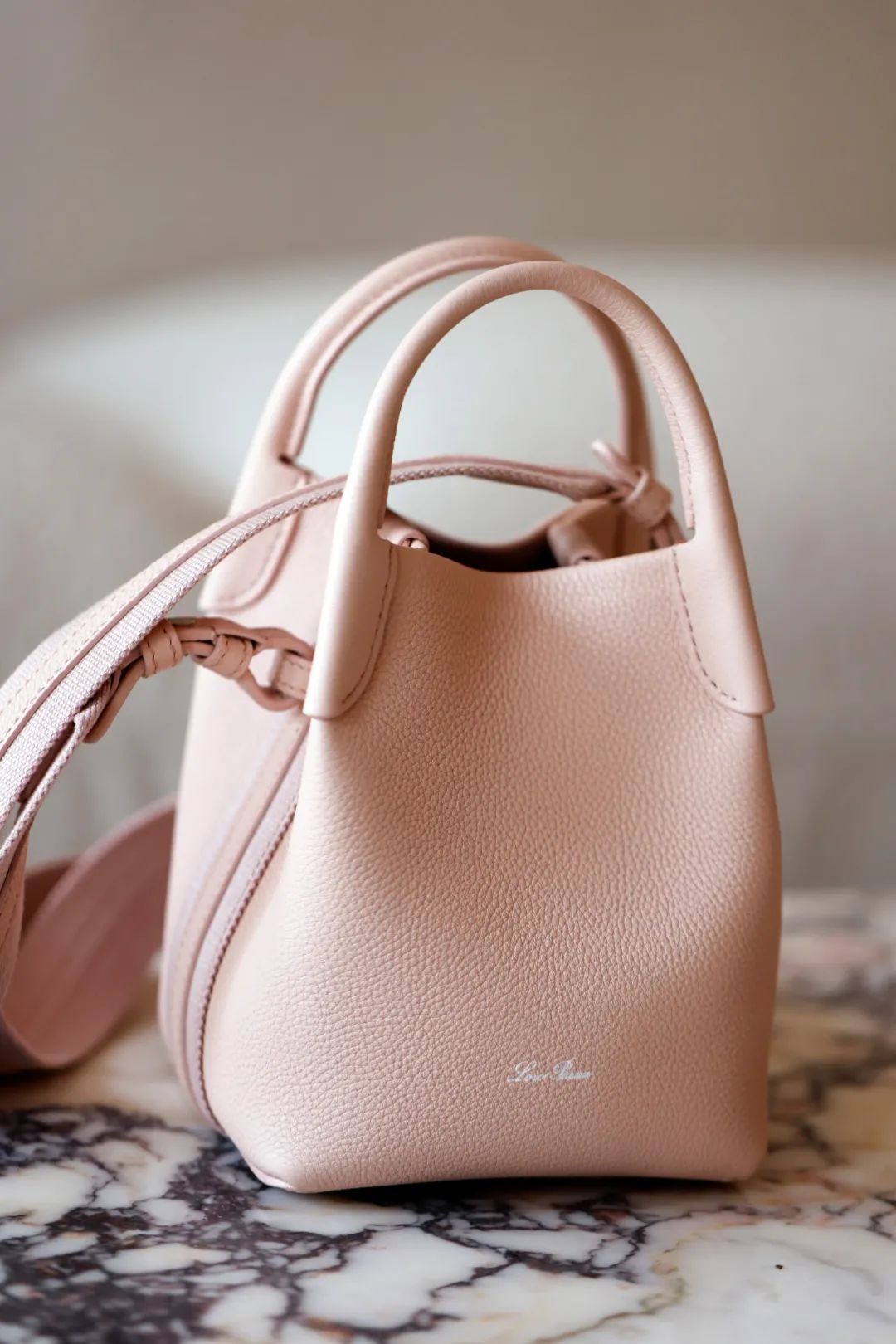 玄彬代言loropiana夹克,玄彬男装搭配秋款