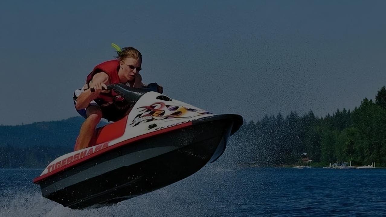 水上运动摩托艇视频,摩托艇冲浪运动