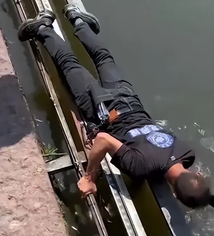 五一假期“捞手机”日入万元，这钱真好赚