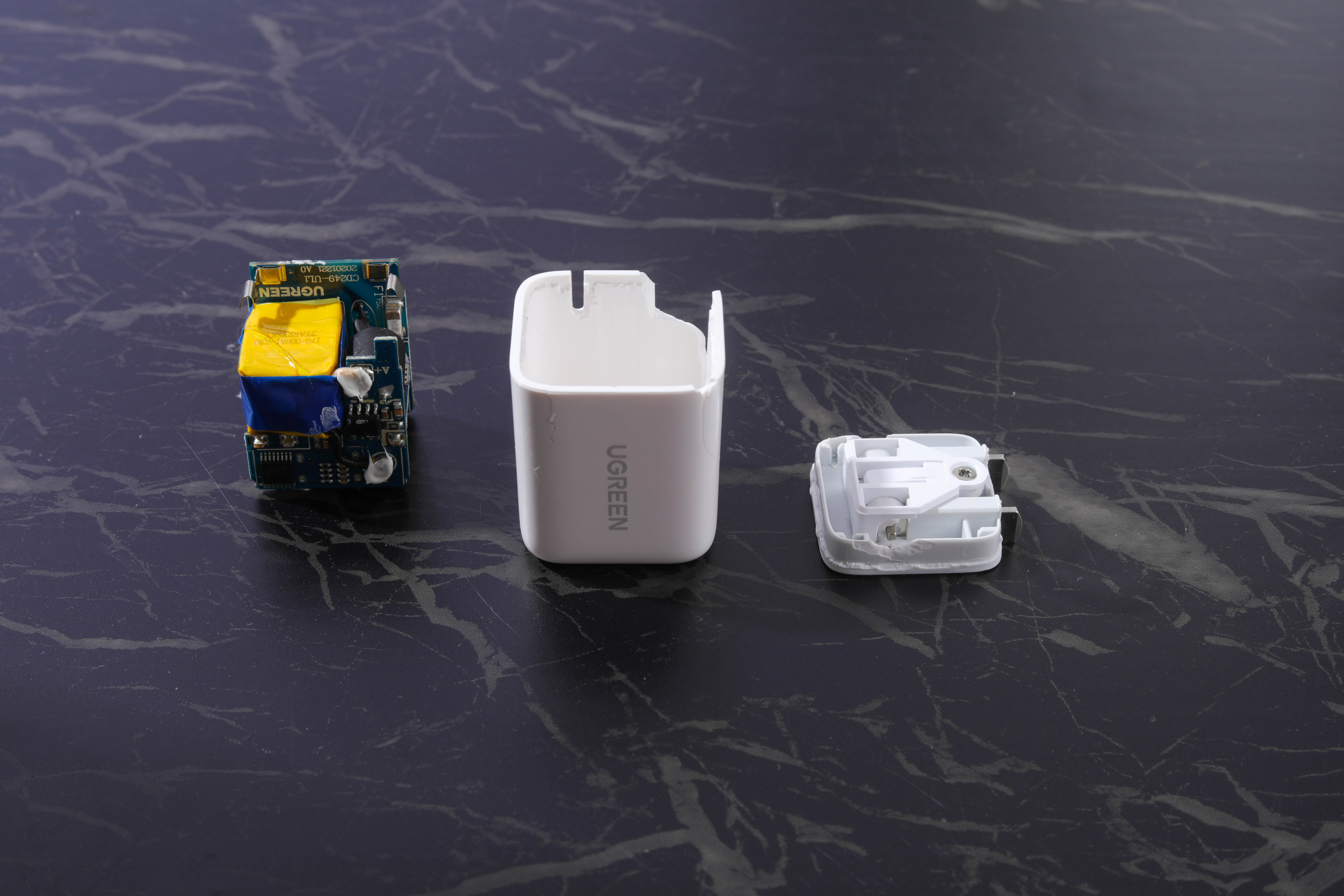 苹果30w充电器快充原装正品拆解,苹果充电器快充原装正品拆解