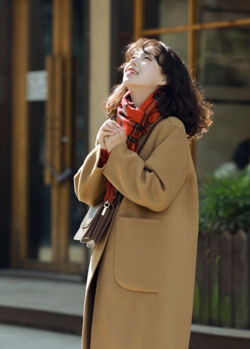 棕色大衣烂大街？学博主这样搭配，158cm也能穿出强大气场