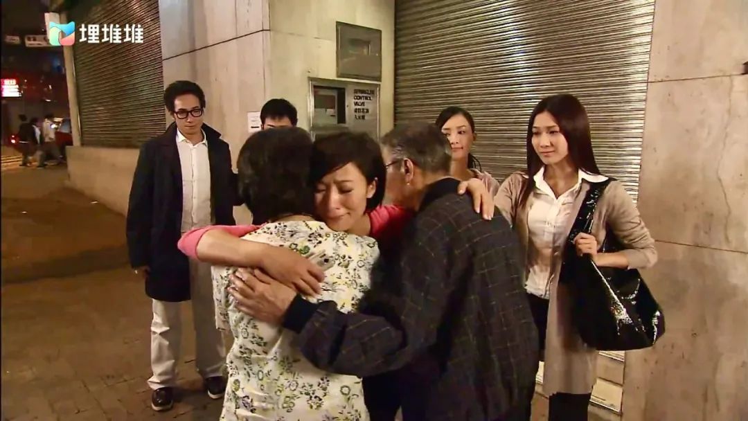 请回答1988韩语版合集,请回答1988朴宝剑哭了视频