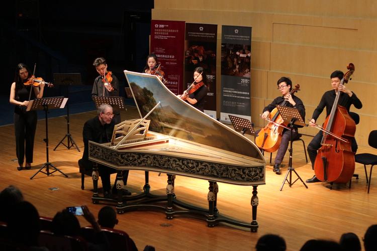 巴洛克音乐时期的代表曲目,早期巴洛克风格