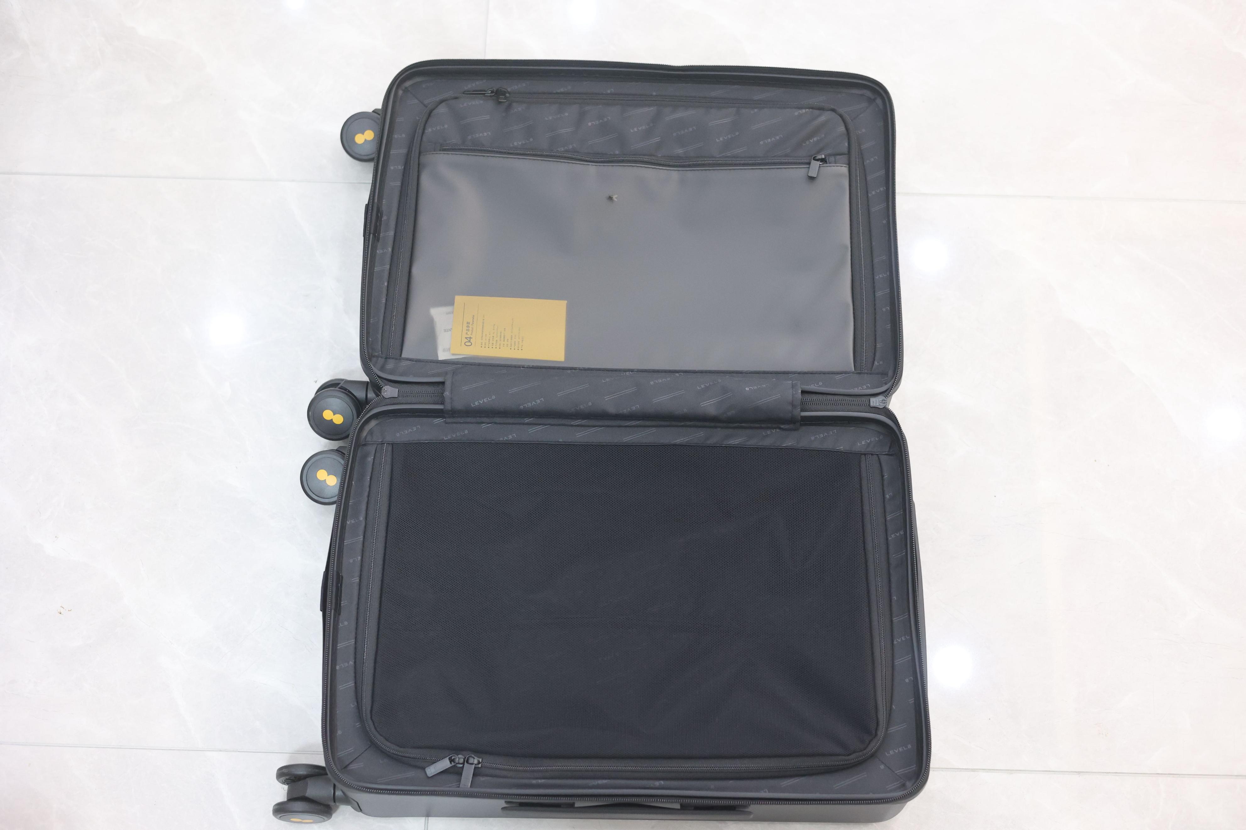 出差旅行的好伙伴，地平线8号拉杆箱方便实用