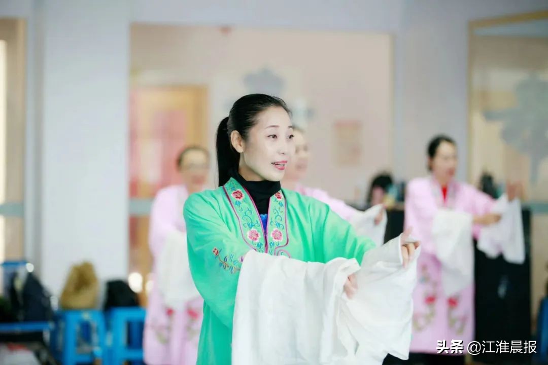 安徽人龙宝玲,45岁,今天认识她