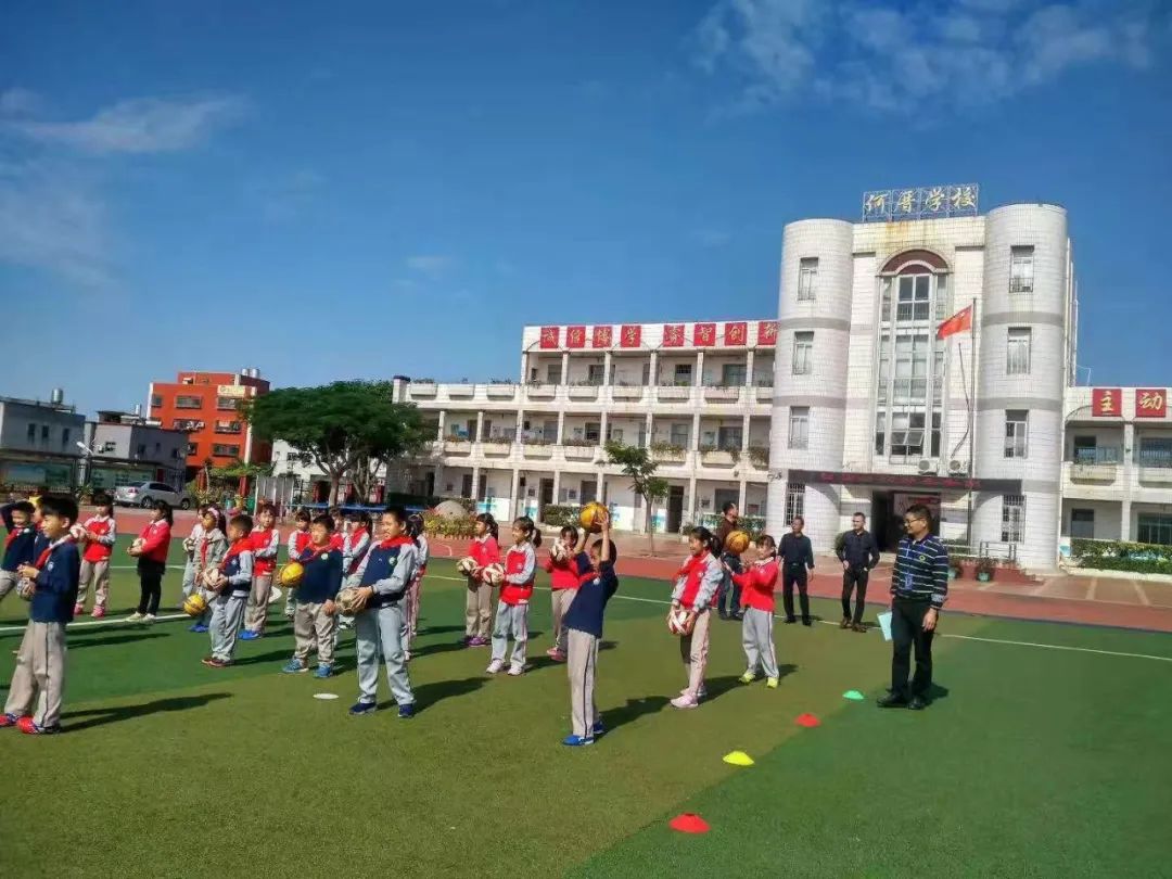 我们的校园,美丽的厦门何厝小学