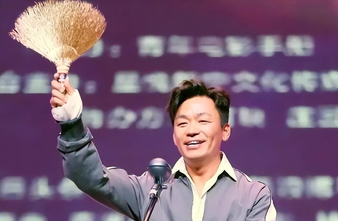 横店群演泛滥视频,横店群演大妈真实生活