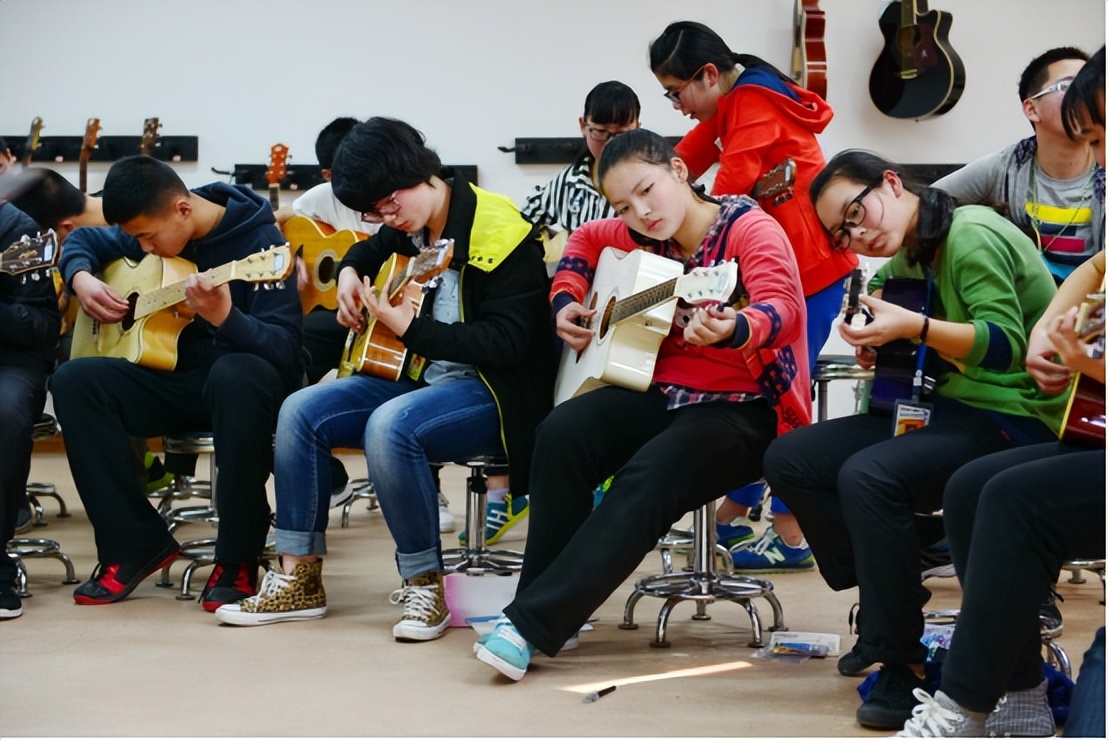 焦点教育和高途哪个好,热点与聚焦