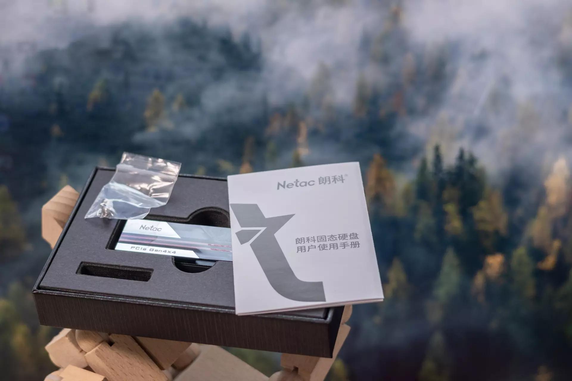 朗科nv3000绝影固态测评,朗科绝影nv70004k随机读写速度