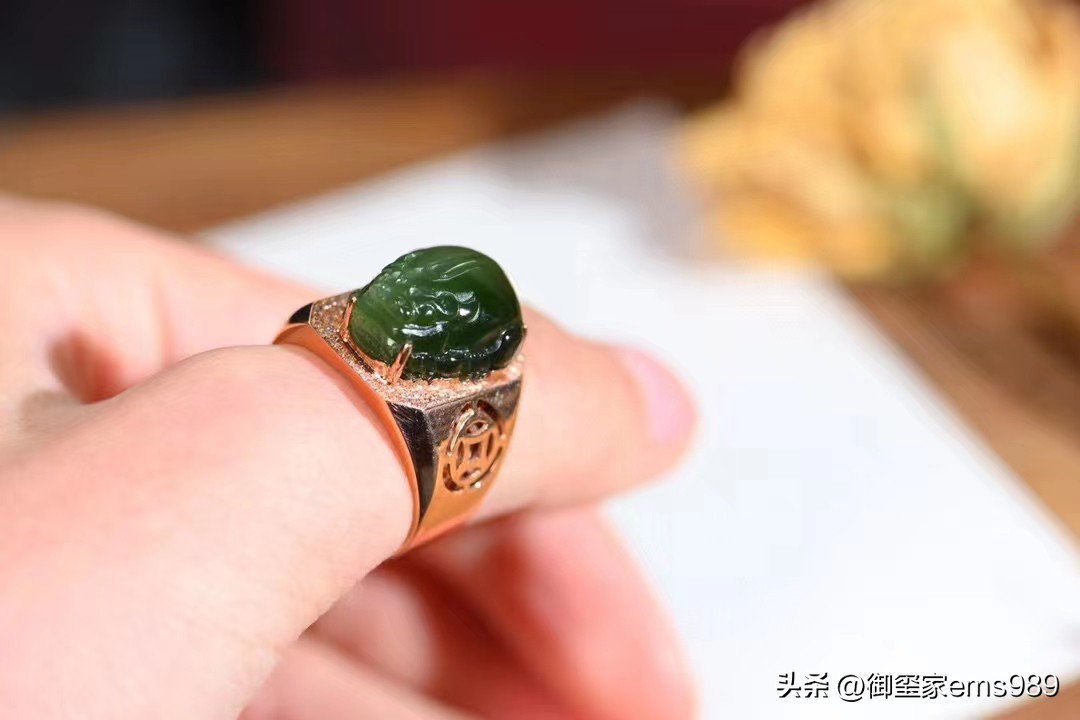 和田玉碎了怎么补救,刚买的和田玉手镯摔碎了怎么补救