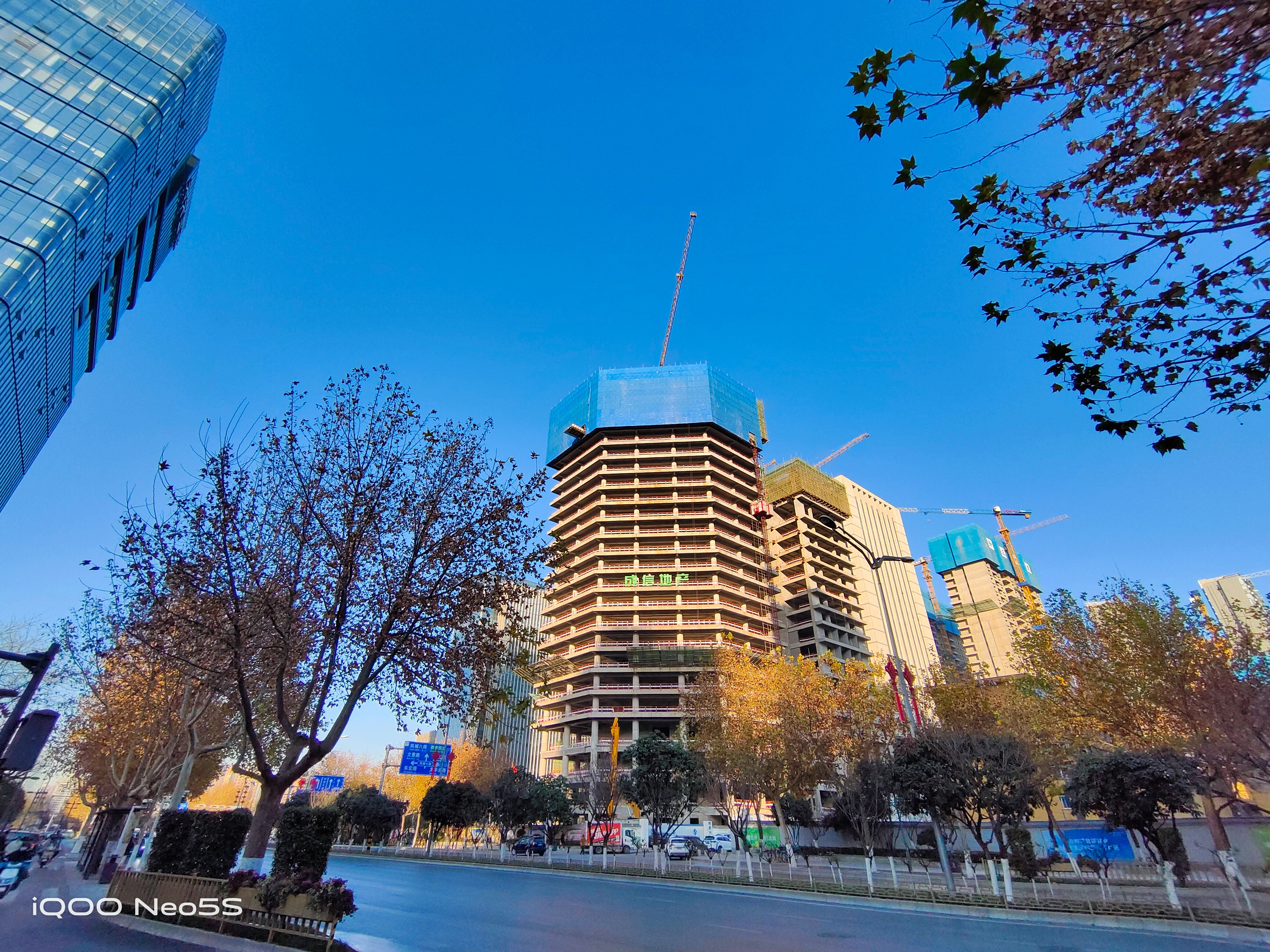 iqooneo5和iqooneo5se哪个好,iqooneo5s新系统体验介绍