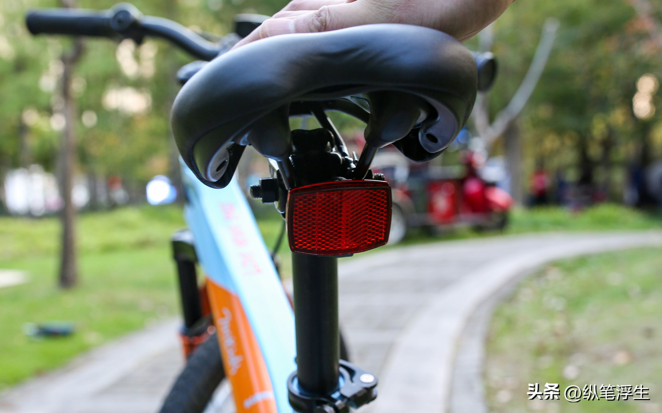 可以让小孩玩的越野车,柒小佰儿童变速山地自行车测评