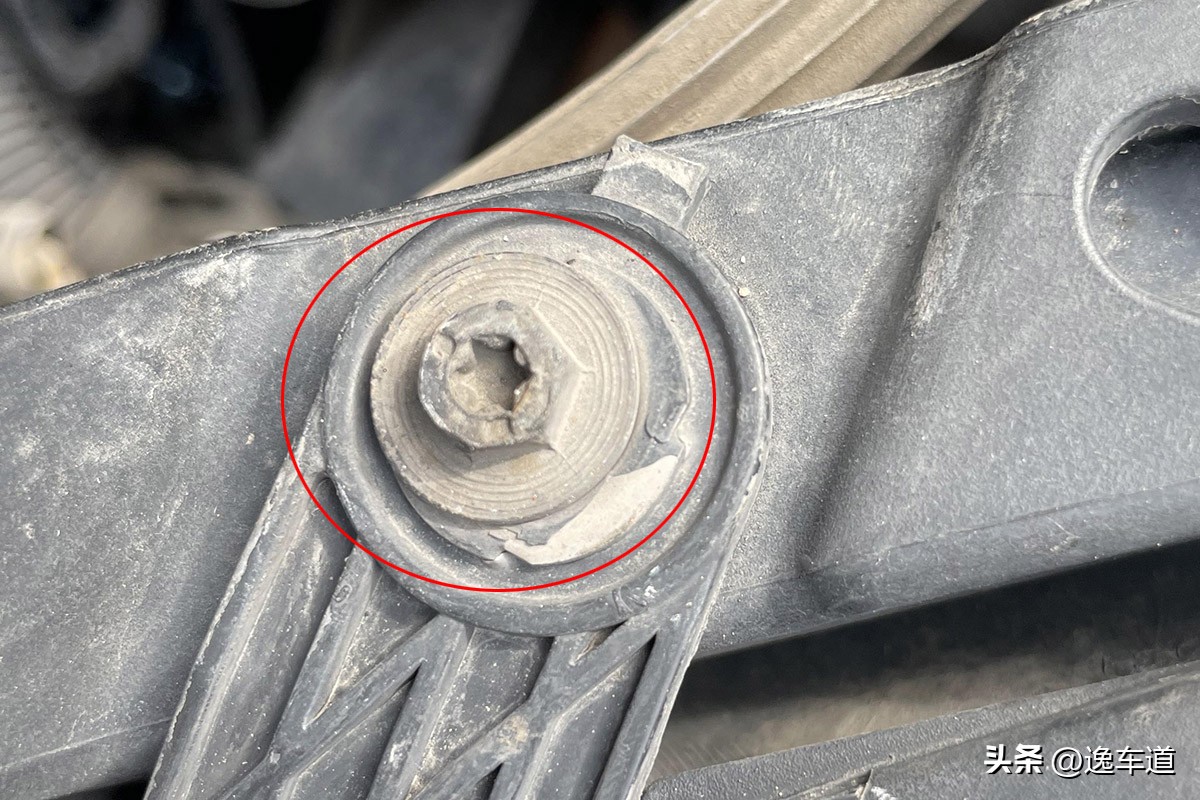 美女客户花2万买的代步车，这台09年的二手polo你觉得值吗？