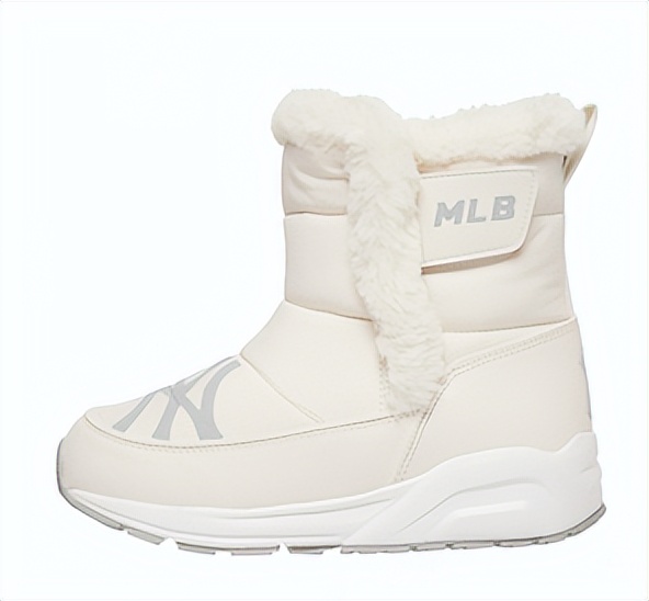 MLBKIDS品牌羽绒服系列，温暖一整个潮流冬日