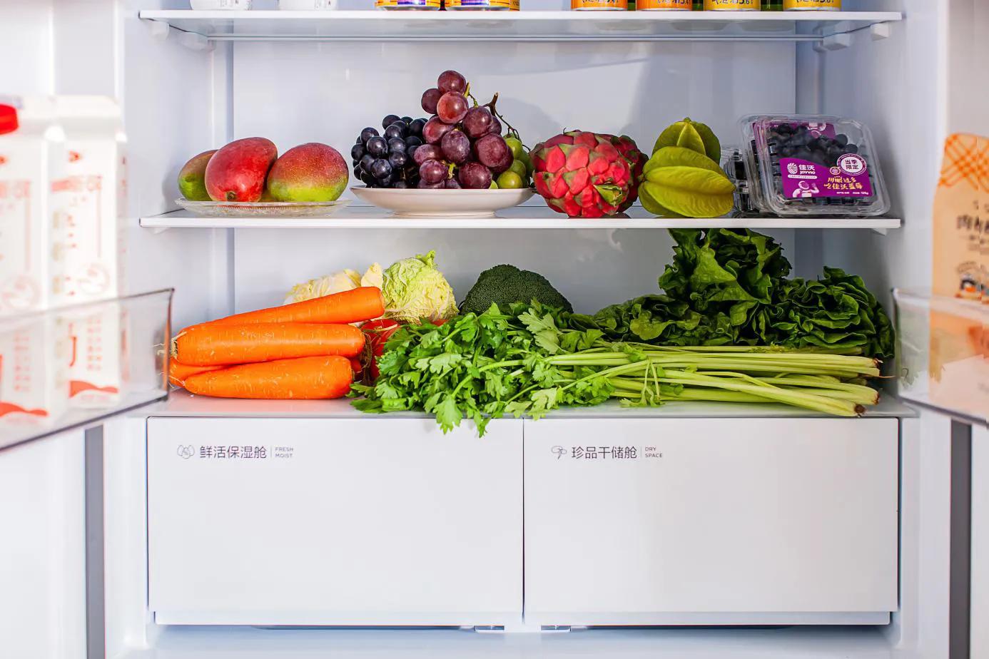 家装冰箱嵌入式,客厅冰箱有没有必要做嵌入式