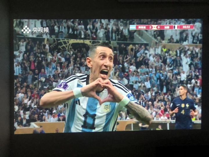 【开箱评测】极米神灯:卧室投影仪的天花板,居然是个吸顶灯!