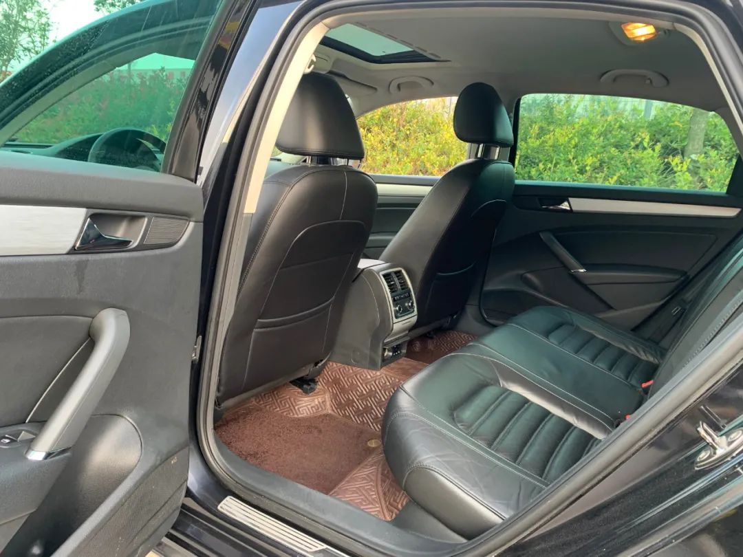 十堰龙信汽车城二手车市场,十堰龙信二手车市场雅阁