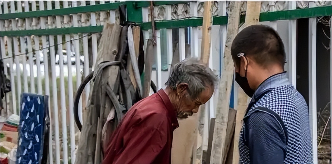 沈阳一废品站濒临破产，老板花3毛收块“铁疙瘩”，卖出260万天价