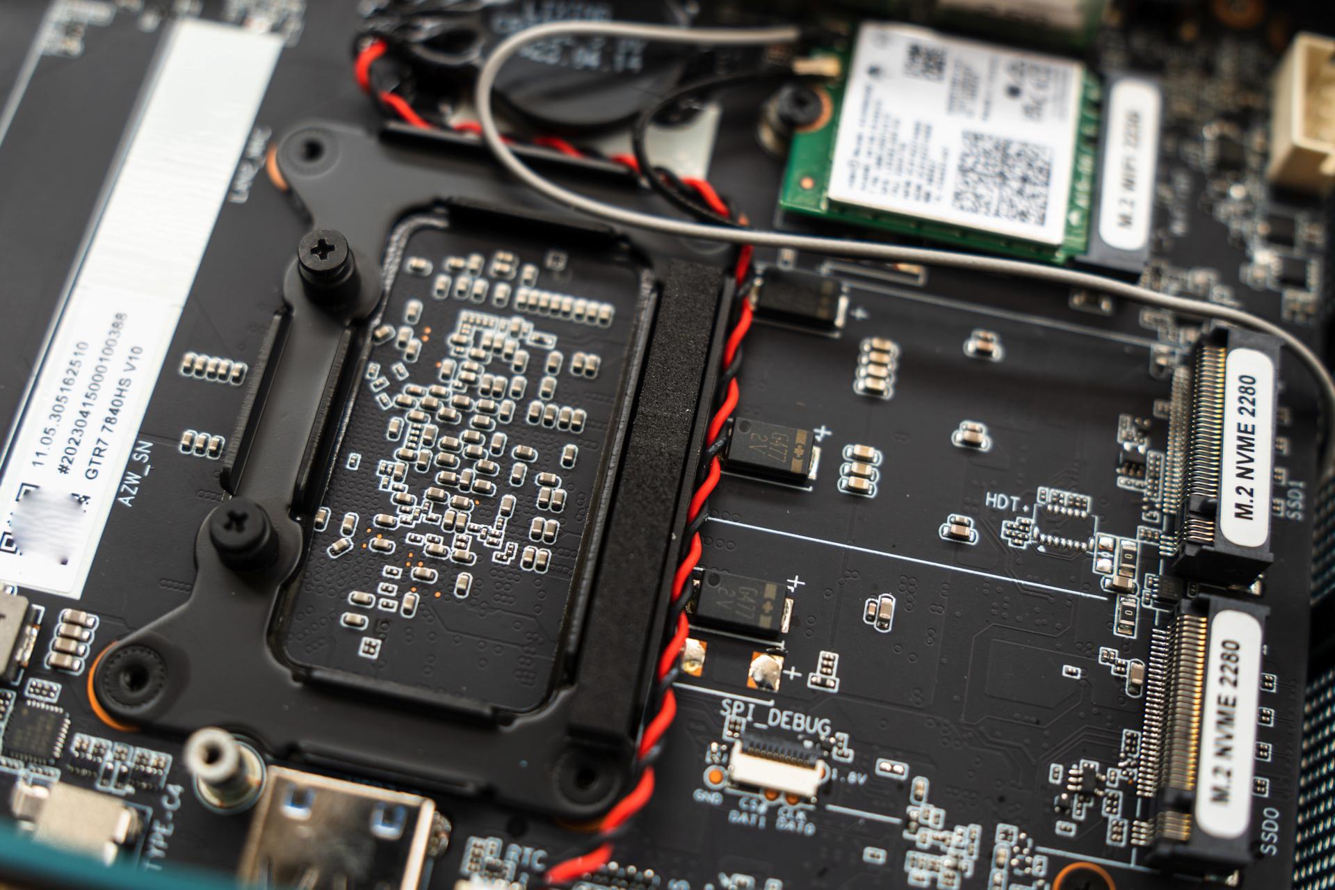 amd锐龙77840hs迷你主机拆解,amd7840h迷你主机显卡测评