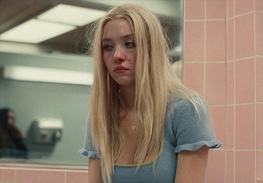 甜心脸蛋+*物尤**身材，但没人说她是花瓶