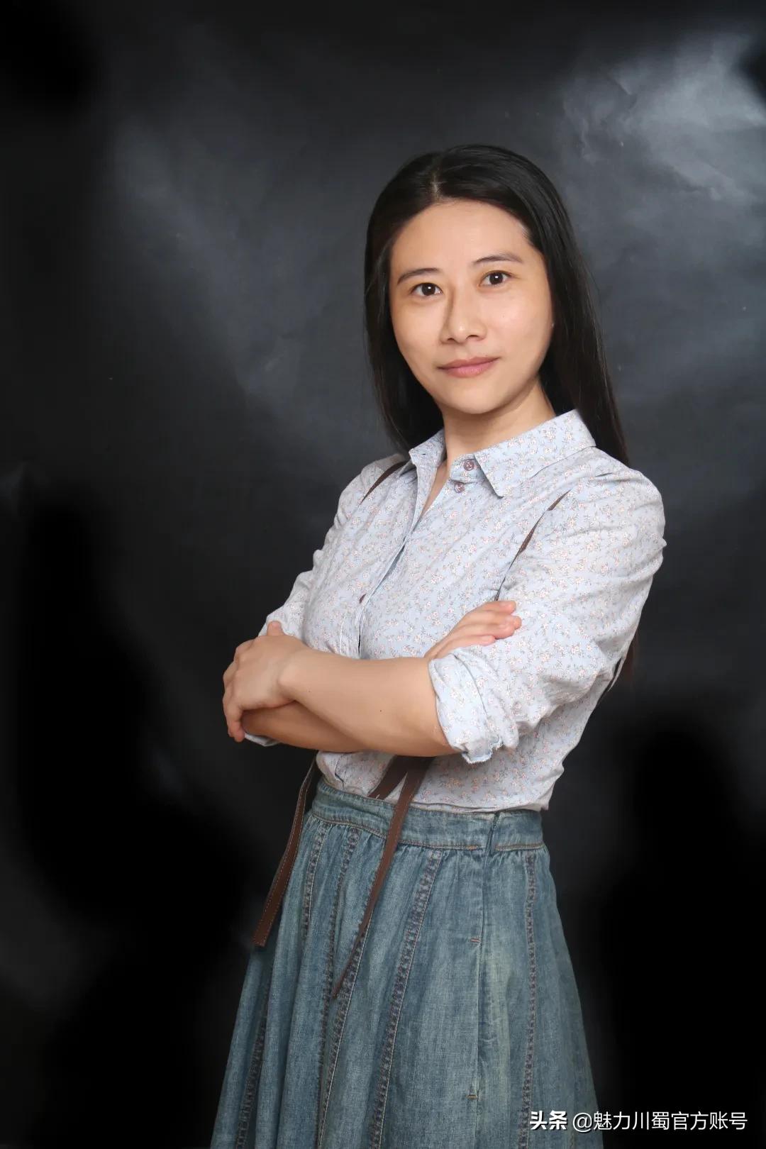 绵阳外国语学校李俊老师,绵阳外国语学校历史老师