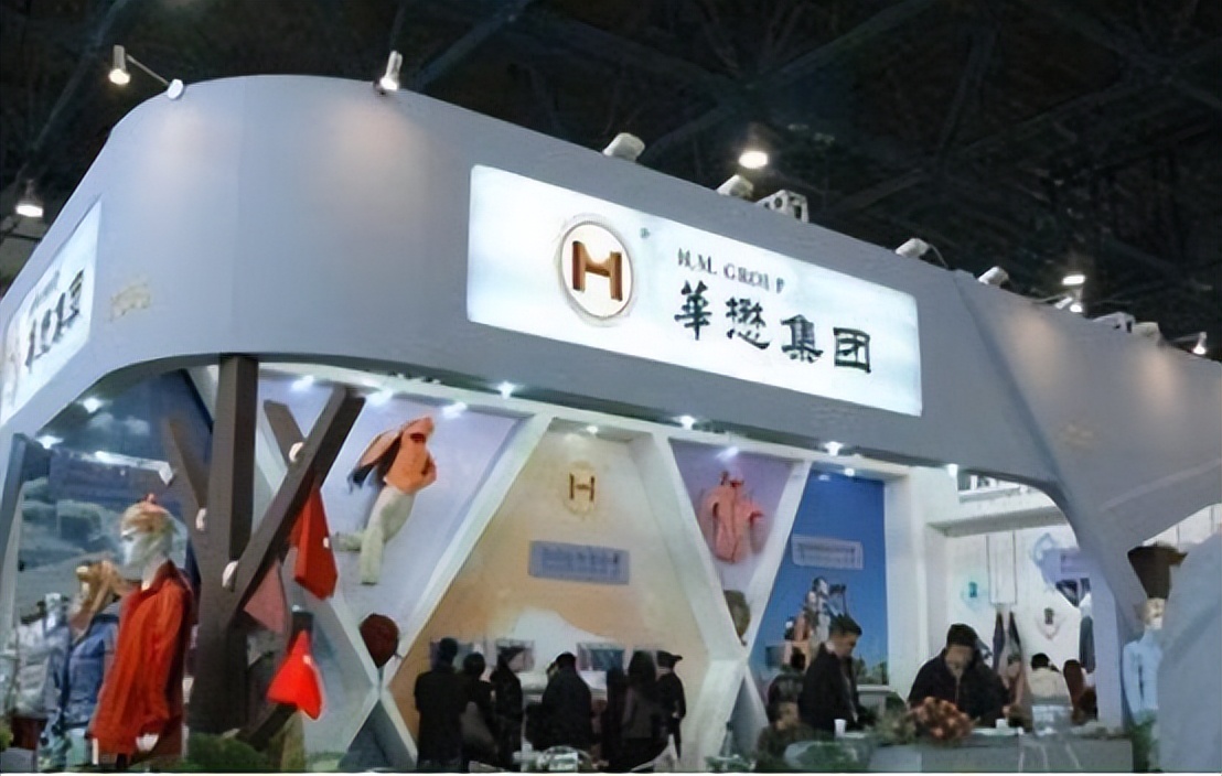 香港富婆60岁扎双马尾，只为等被绑丈夫，死后800亿遗产无人继承