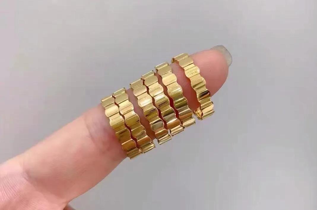 黄金女戒款式推荐,适合年轻人的黄金对戒品牌