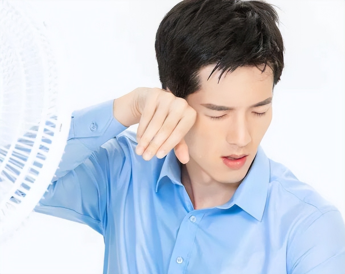 为什么有的人出汗要比有的人少,为什么有人容易满头大汗