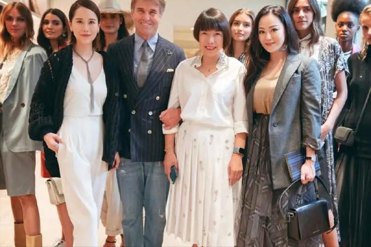 章小蕙凭什么还清债务,章小蕙现资产多少亿