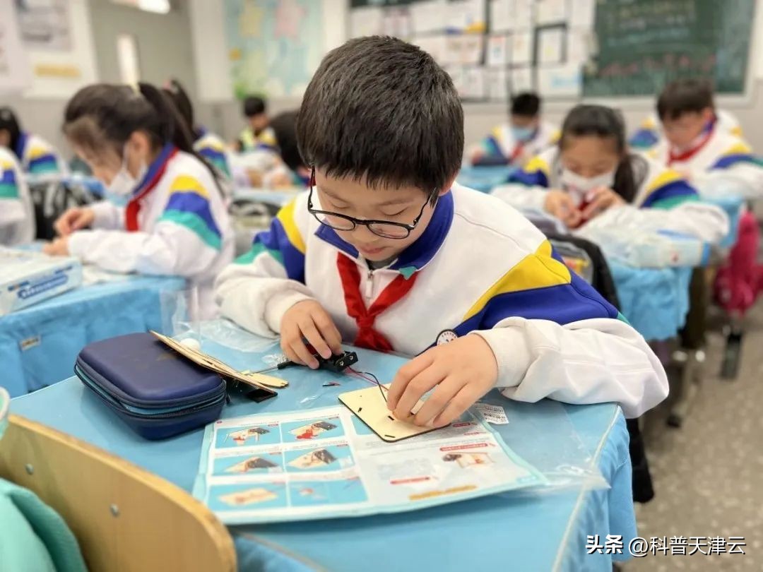 科技馆开展科普,流动科普馆助力双减科普行