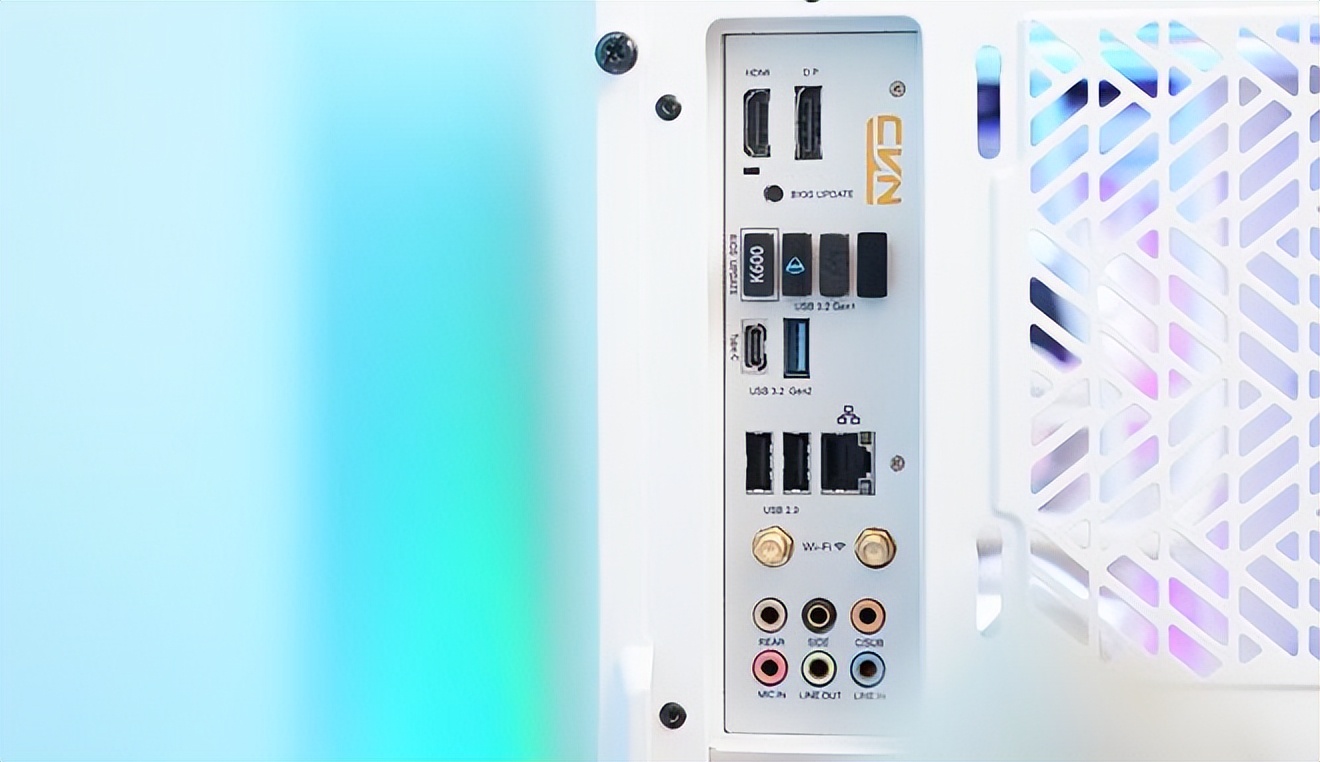 双11装机汇报：13700KF+七彩虹Z790+骨伽天吴T5水冷投入1个W