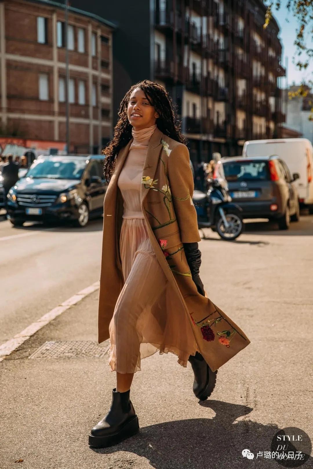 小个子穿大衣的长度到哪里最适合,小个子大衣应该穿到哪个位置合适