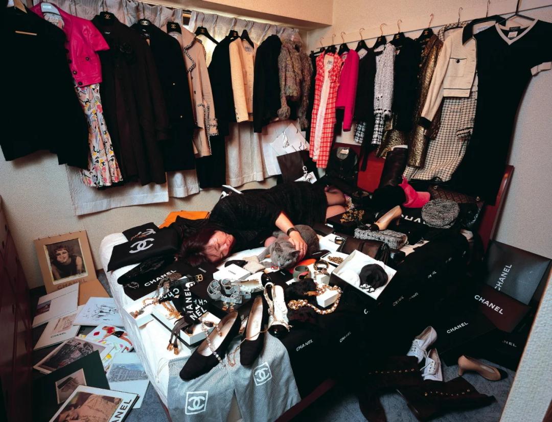 中产是奢侈品的主要消费力吗,中产买奢侈品