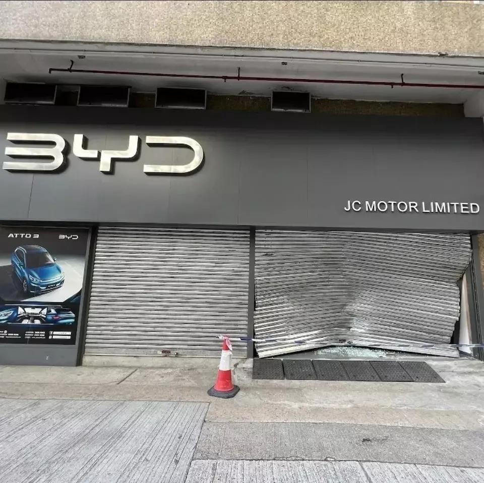 比亚迪香港多家店遭破坏,曝比亚迪香港多店被破坏