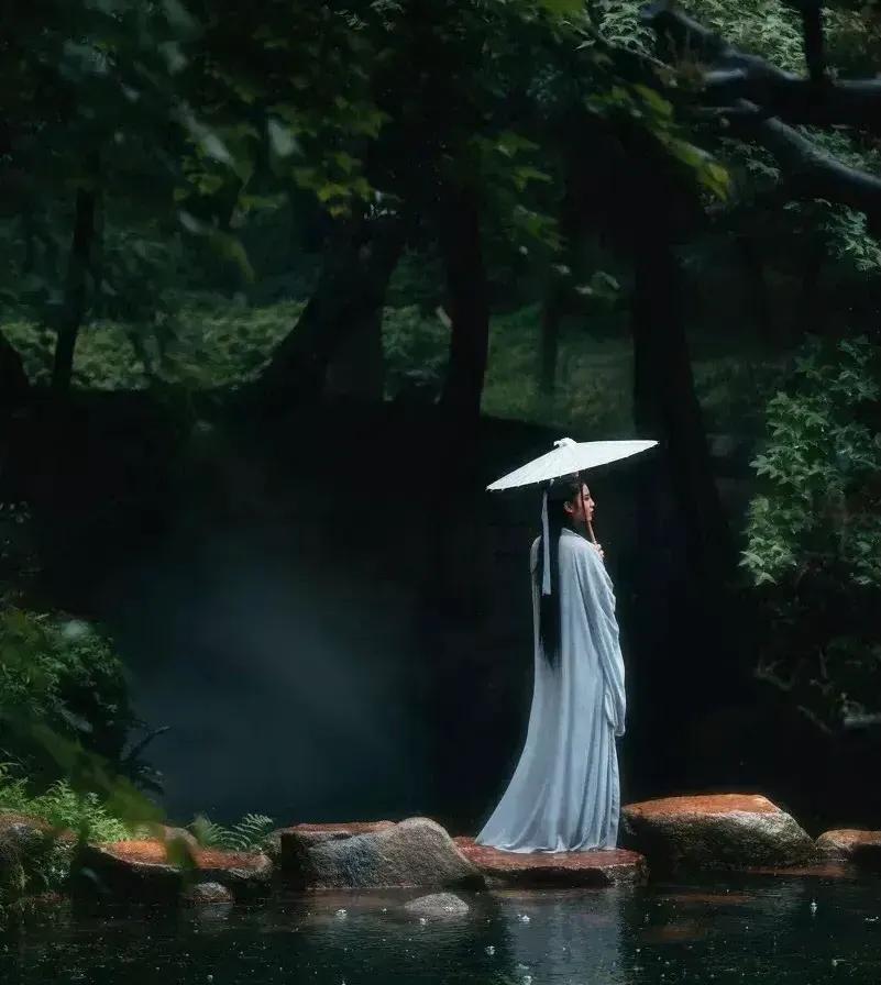 李煜小重山朗诵,李煜短词