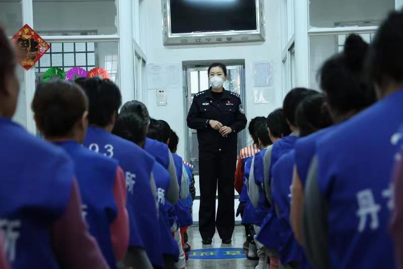 *云陈**颖:高墙内的“特殊园丁”