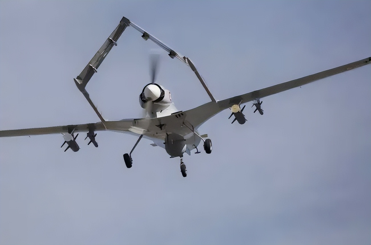 纳卡冲突中阿塞拜疆兵力,纳卡冲突和俄乌冲突对比