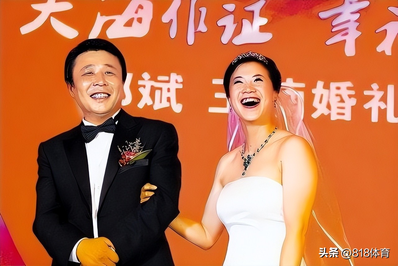 笑喷!王楠巨富老公晒女儿笑笑军训同手同脚:顺拐可能是遗传,像妈!